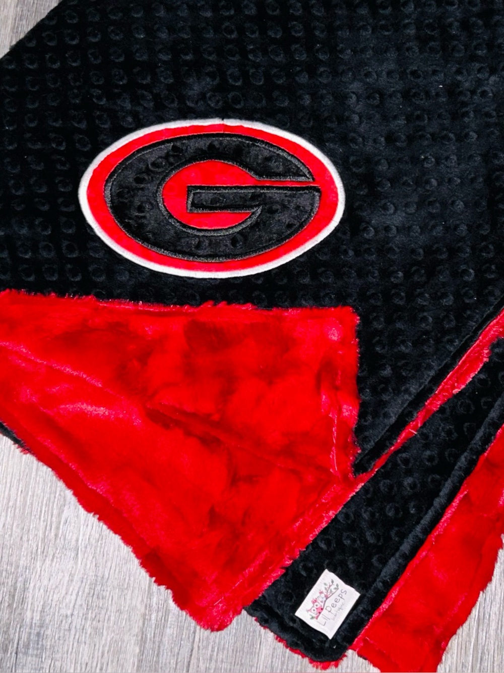 Handmade Minky Blanket Georgia Bulldogs Black & Red Plush Throw - size 37x60